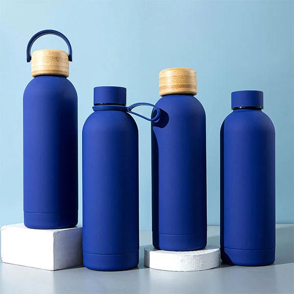 W jaki sposób Kudike dostarczył 10 000 niestandardowych produktów dla Boost Juice w zaledwie 20 dni przy ścisłym dopasowaniu kolorów Pantone?